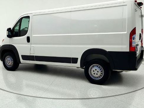 Used 2026 RAM ProMaster 2500 w/ Convenience Group FWD image 5