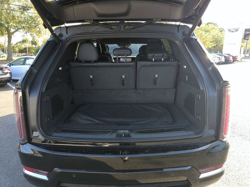 New 2026 Cadillac Escalade IQ Luxury 1 AWD/4WD image 32