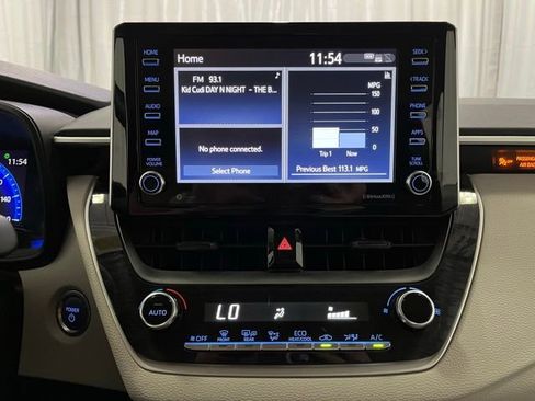 Certified 2021 Toyota Corolla LE FWD image 16