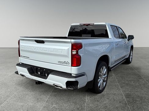 New 2026 Chevrolet Silverado 1500 High Country w/ High Country Premium Package AWD/4WD image 5