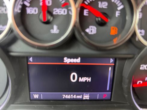 Used 2020 Chevrolet Silverado 1500 RST AWD/4WD image 11