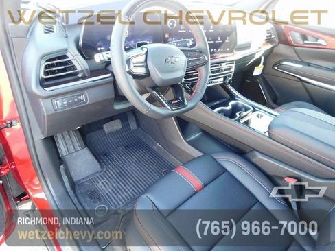 New 2026 Chevrolet Traverse RS w/ LPO, Floor Liner Package AWD/4WD image 14