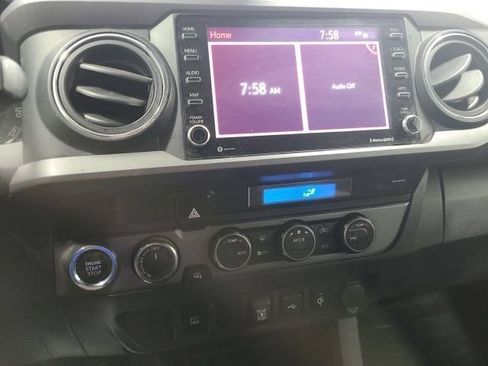 Used 2023 Toyota Tacoma TRD Off-Road AWD/4WD image 30