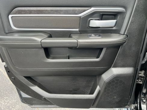 Used 2024 RAM 2500 Big Horn AWD/4WD image 18