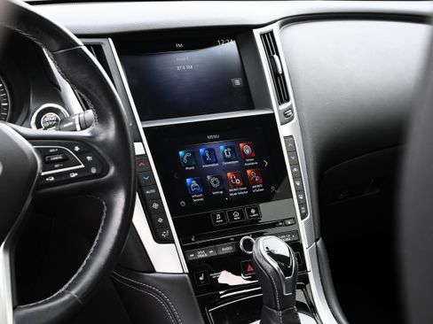 Used 2021 INFINITI Q50 Luxe image 18