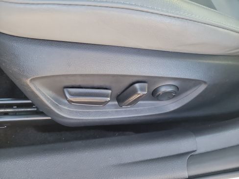 Used 2019 Toyota Avalon XLE image 20