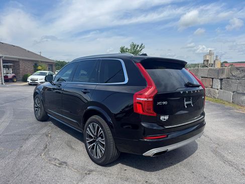 Used 2020 Volvo XC90 T6 Momentum w/ Protection Package Premier AWD/4WD image 4