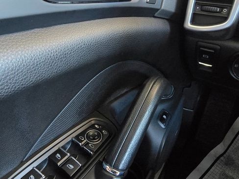 Used 2017 Porsche Cayenne S AWD/4WD image 26