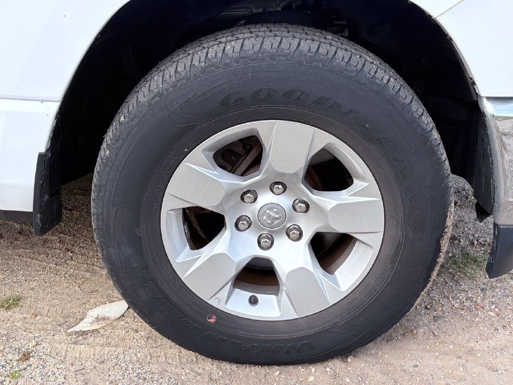 Used 2023 RAM 1500 Big Horn AWD/4WD image 17