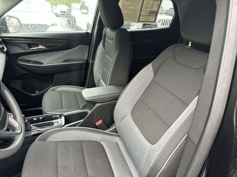 Used 2025 Chevrolet TrailBlazer LT w/ Driver Confidence Package AWD/4WD image 15