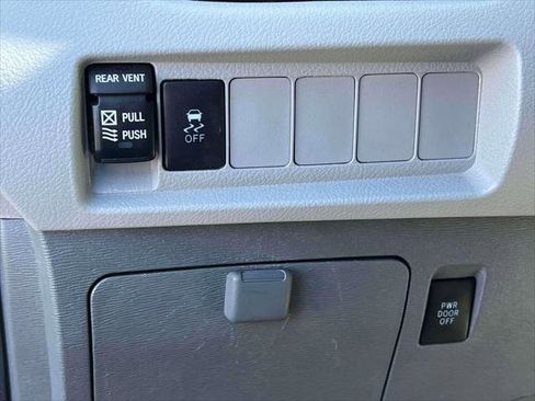 Certified 2020 Toyota Sienna XLE image 21