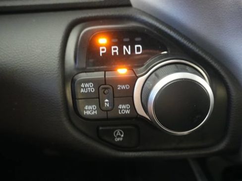 Used 2023 RAM 1500 Big Horn AWD/4WD image 18