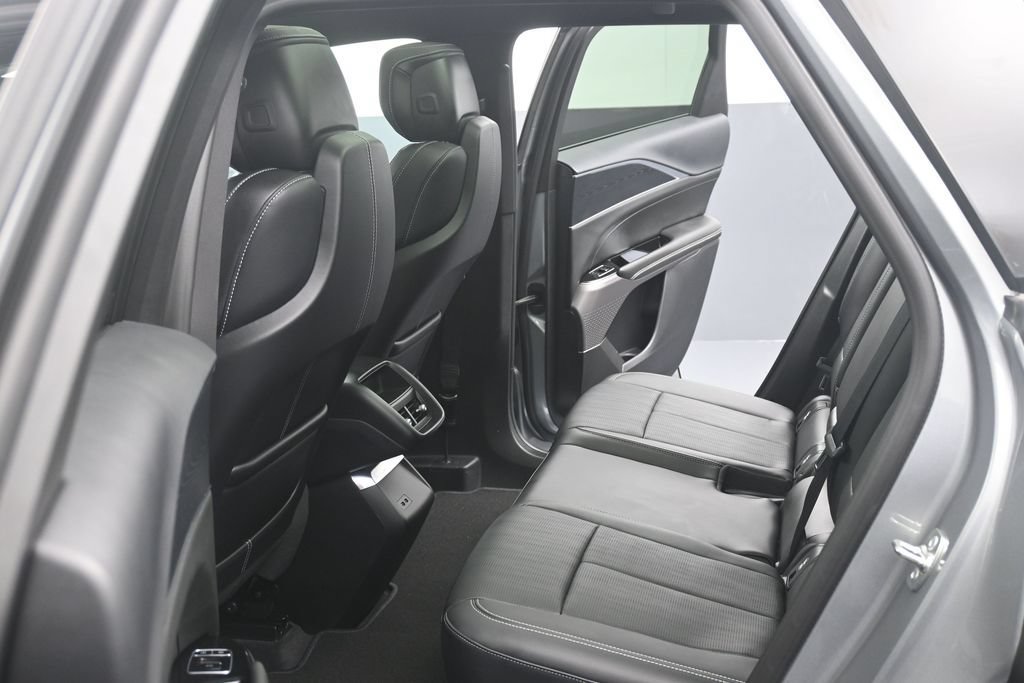 Certified 2026 Cadillac Lyriq Sport AWD/4WD image 13