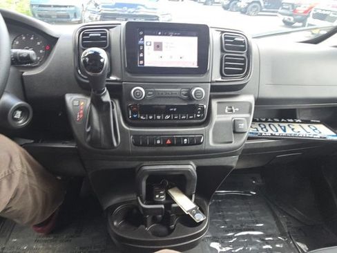 Used 2026 RAM ProMaster 2500 w/ Convenience Group FWD image 21