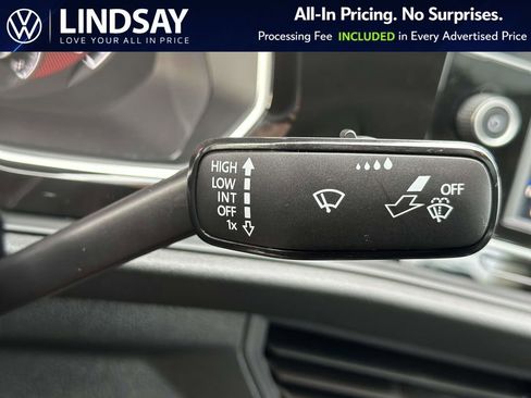 Used 2020 Volkswagen Jetta SE image 23