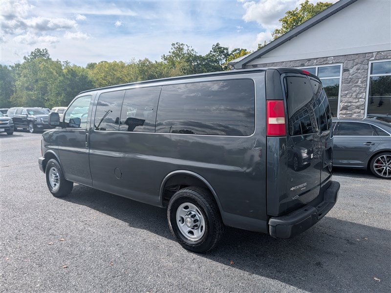 Used 2014 Chevrolet Express 2500 LS RWD image 5