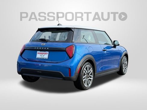 Certified 2025 MINI Cooper 2-Door Hardtop image 8