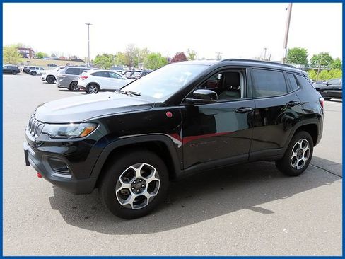 Used 2022 Jeep Compass Trailhawk w/ Trailhawk Convenience Group AWD/4WD image 1
