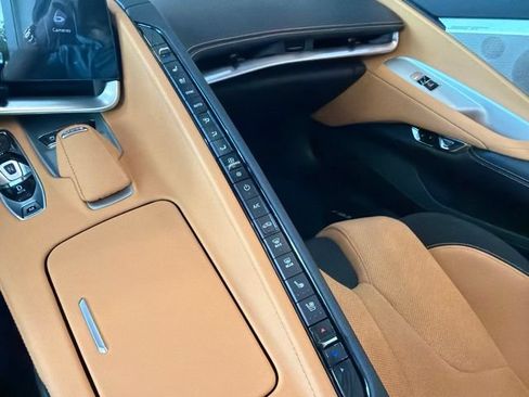 Used 2025 Chevrolet Corvette Z06 RWD image 23