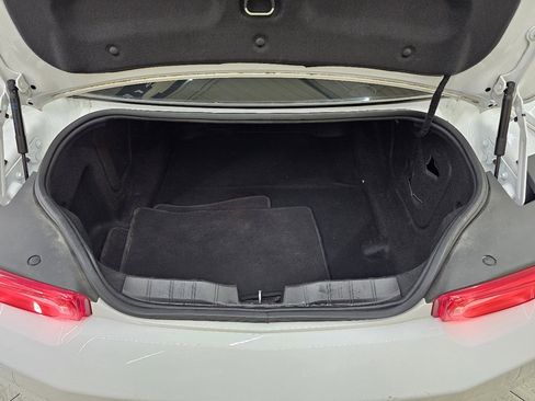 Used 2020 Chevrolet Camaro LT w/ Technology Package image 14