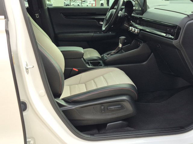 Used 2025 Honda CR-V Sport Touring image 22