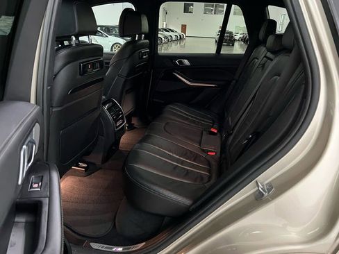 Used 2019 BMW X5 xDrive40i w/ M Sport Package image 15