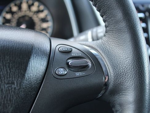 Used 2019 Nissan Murano SV image 27