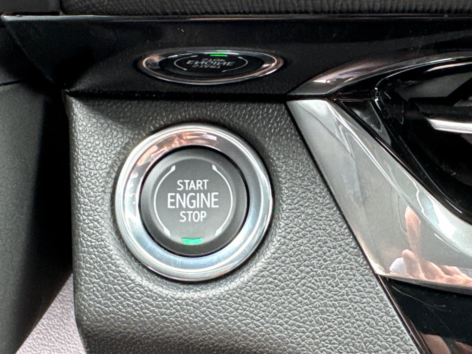 Used 2026 Buick Envista Sport Touring w/ Convenience I Package FWD image 32