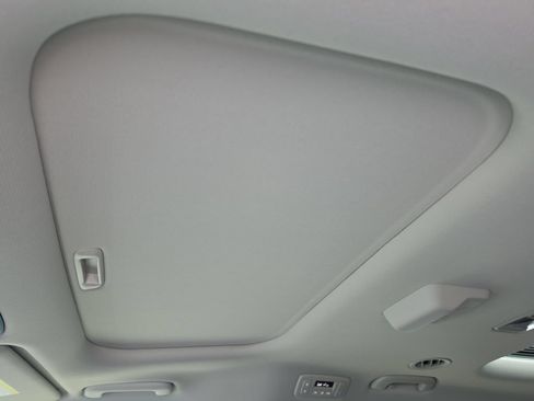 New 2026 Kia Carnival SX Prestige FWD image 24