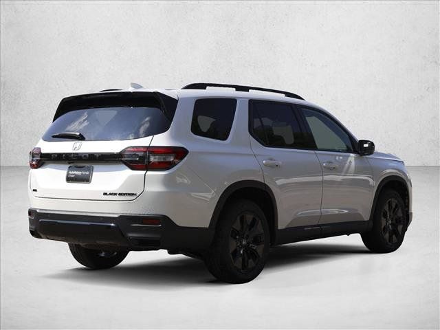 New 2026 Honda Pilot Black Edition image 5