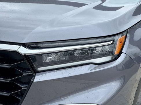 Used 2023 Honda Pilot Elite image 12