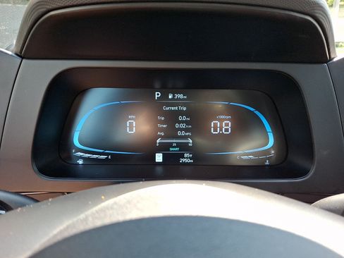 Certified 2025 Hyundai Elantra Sport FWD image 19