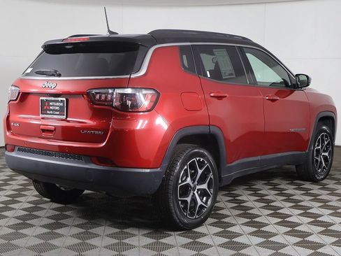Used 2025 Jeep Compass Limited AWD/4WD image 9