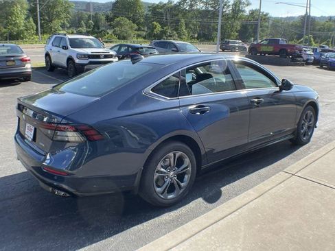 New 2025 Honda Accord EX-L image 4