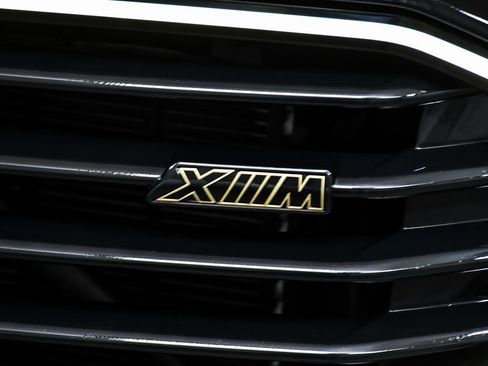 Used 2023 BMW XM image 87