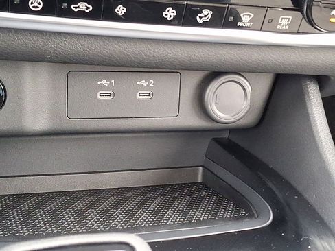 Used 2026 Nissan Rogue SV w/ SV Premium Package image 25