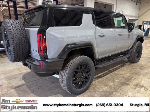 New 2025 GMC Hummer EV 2X image 7