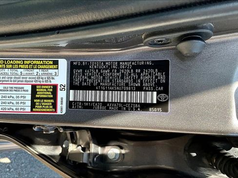 Used 2022 Toyota Camry SE FWD image 18