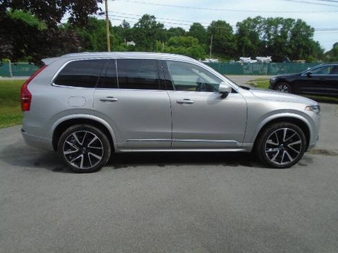Used 2023 Volvo XC90 B6 Plus w/ Protection Package Premier AWD/4WD image 9