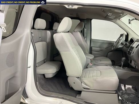 Used 2020 Nissan Frontier S image 14