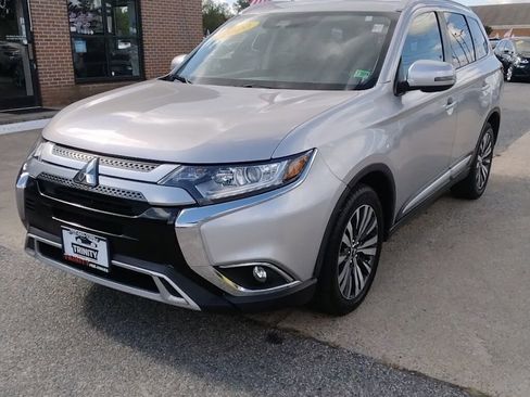 Used 2020 Mitsubishi Outlander SEL image 1