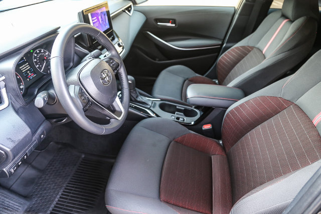 Used 2025 Toyota Corolla SE FWD image 19
