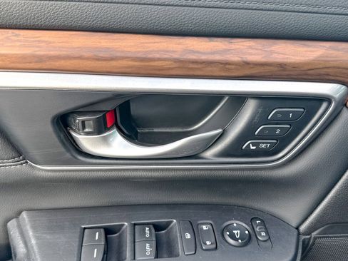 Used 2021 Honda CR-V Touring image 19