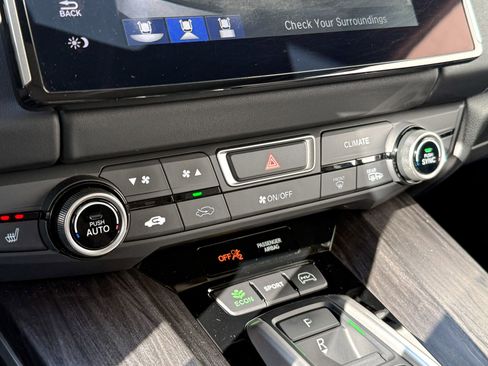 Used 2018 Honda Clarity Plug-In Hybrid image 22