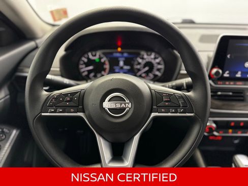 Certified 2025 Nissan Altima 2.5 SV FWD image 22
