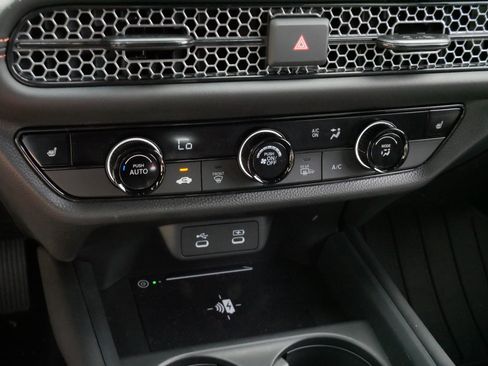 Certified 2026 Honda HR-V Sport image 23