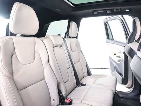 Certified 2025 Volvo XC90 T8 Ultra AWD/4WD image 25