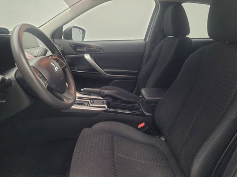 Used 2020 Mitsubishi Eclipse Cross LE AWD/4WD image 17