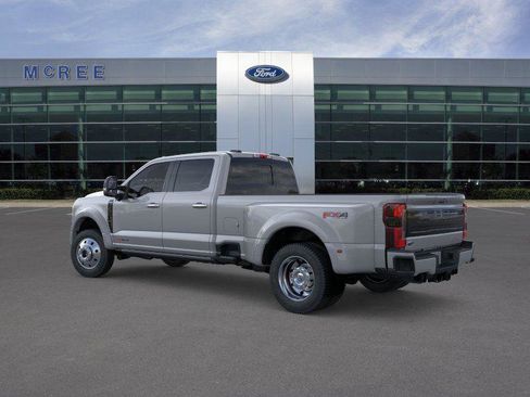 New 2026 Ford F450 Platinum w/ FX4 Off-Road Package AWD/4WD image 4