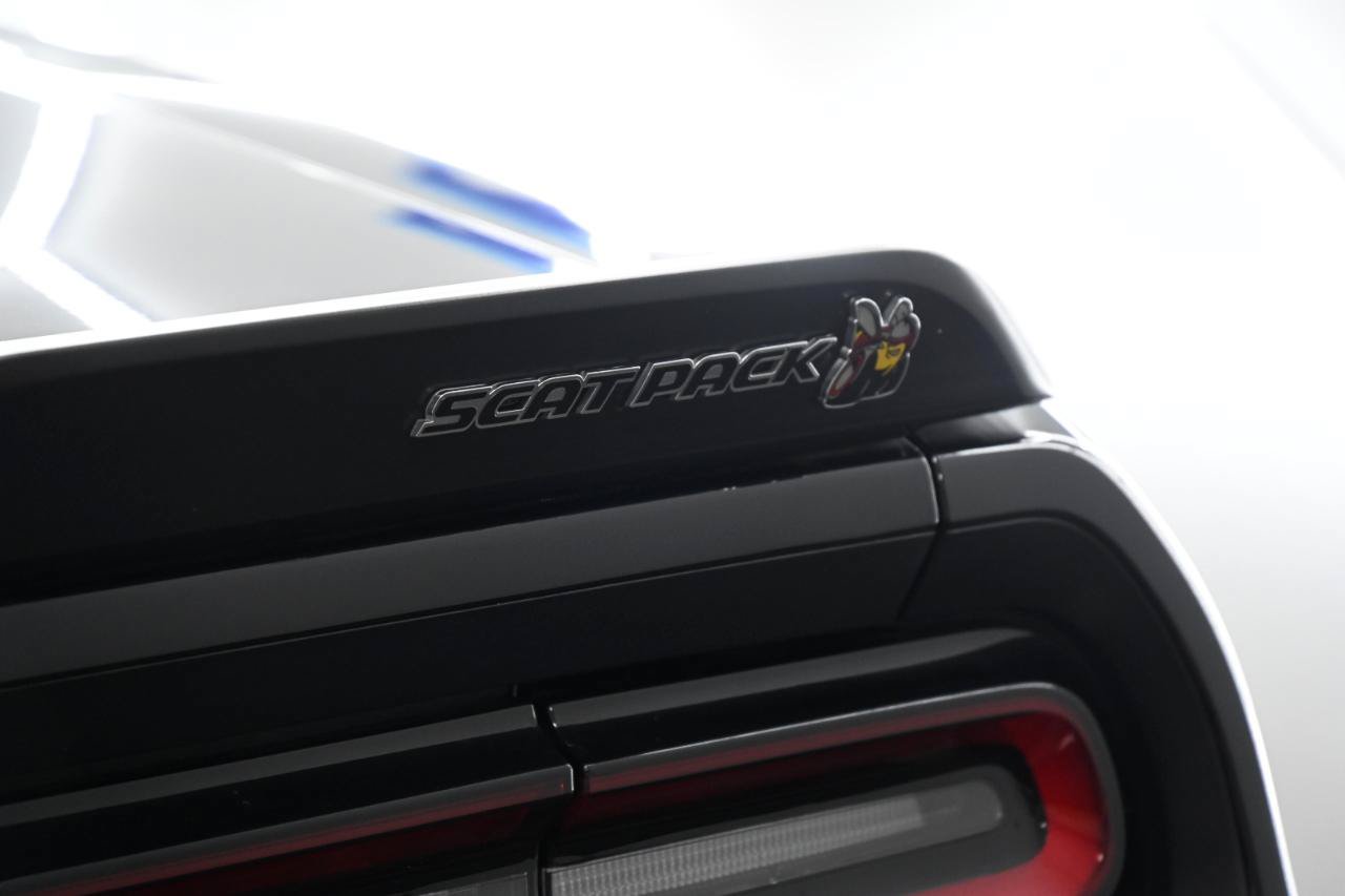 Used 2023 Dodge Challenger R/T Scat Pack RWD image 15